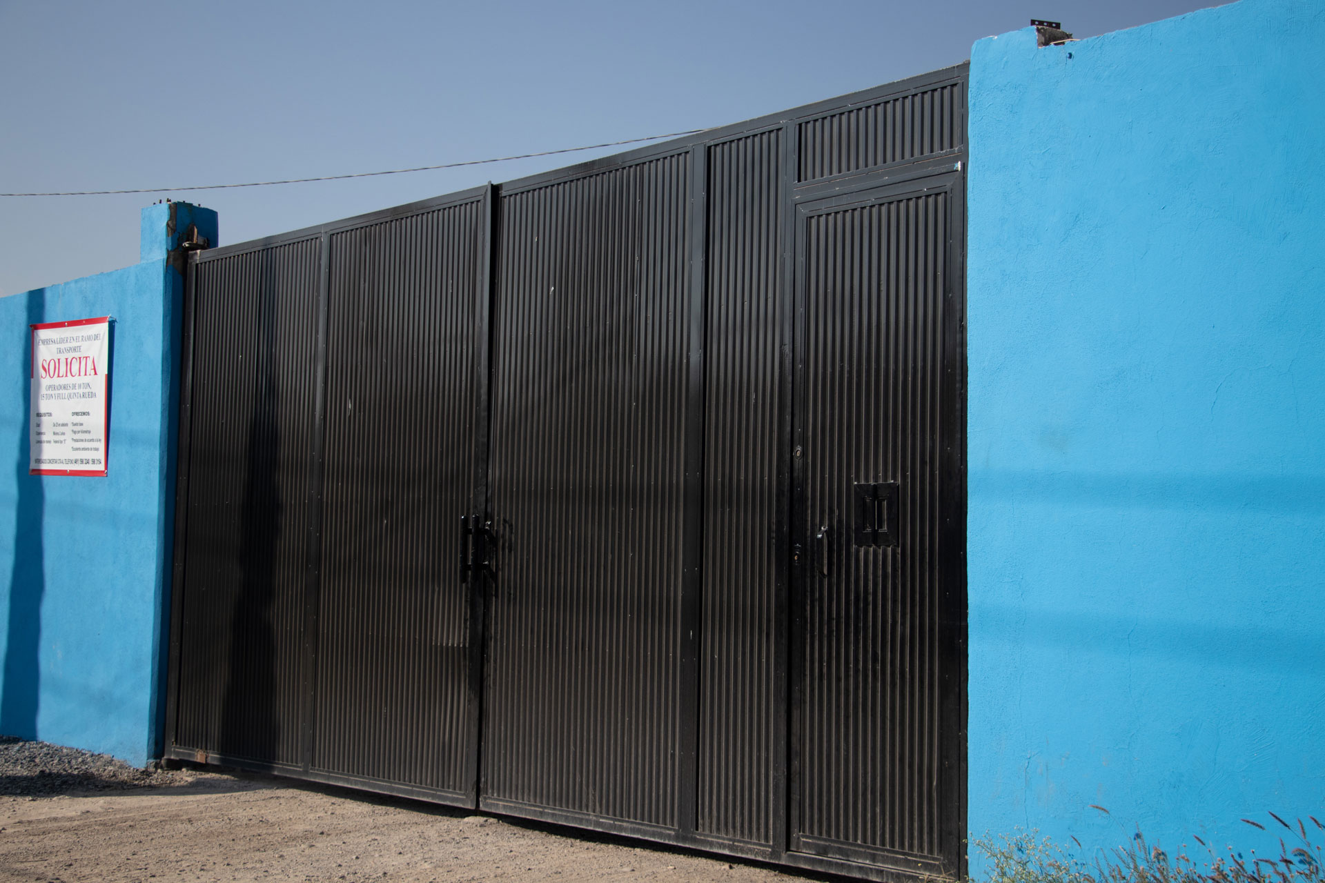 Portón y Barda Perimetral